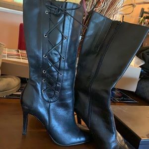 Sexy lace on side zip up boots